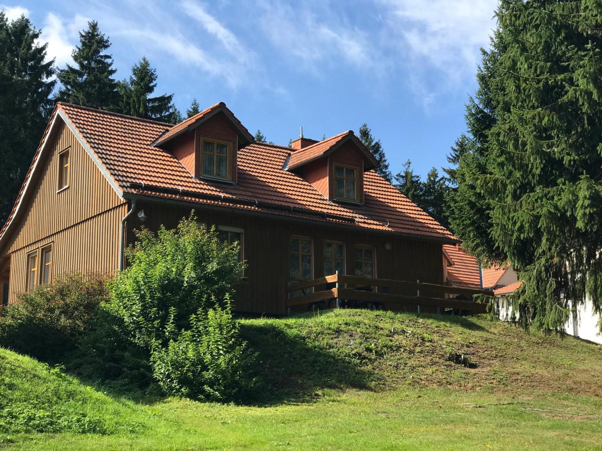 Hotel Und Berggasthof Spiessberghaus Фридрихрода Екстериор снимка